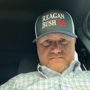 Meet your Posher, Chuck